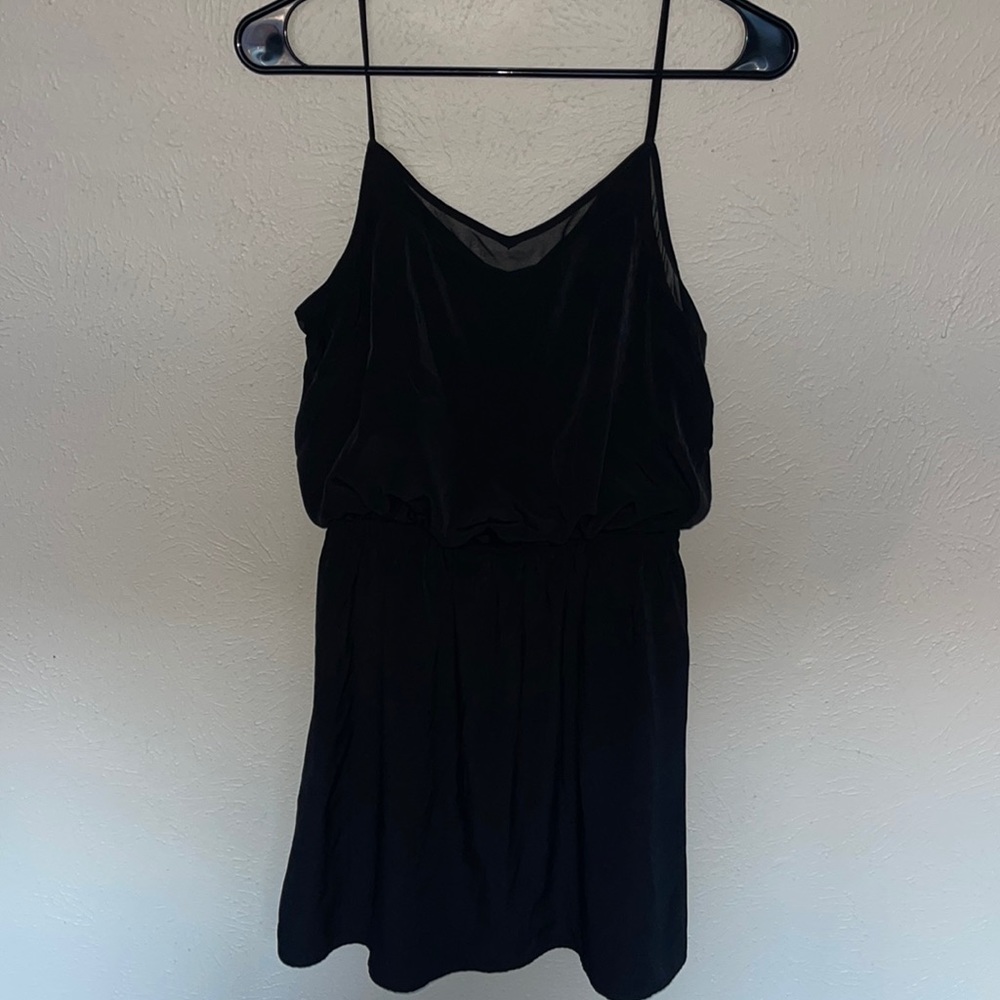 Black simple dress